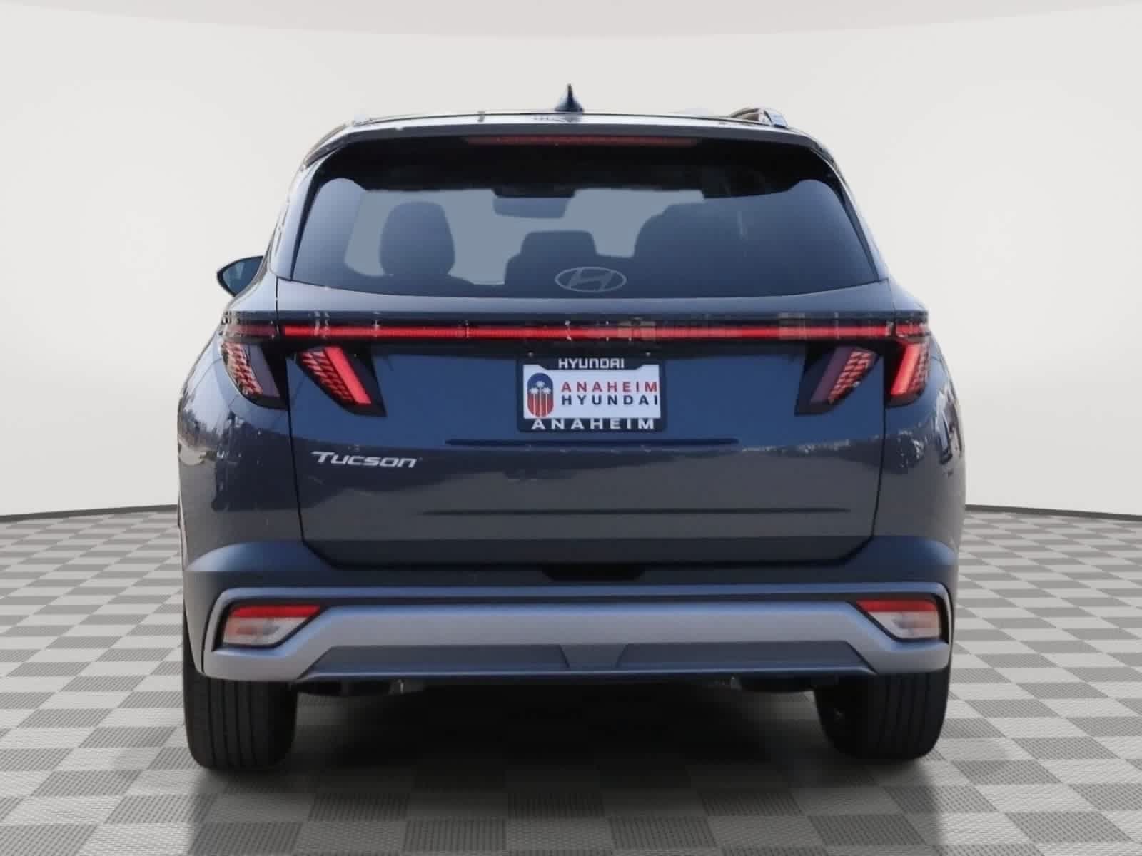 New 2026 Hyundai Tucson Limited FWD image 8