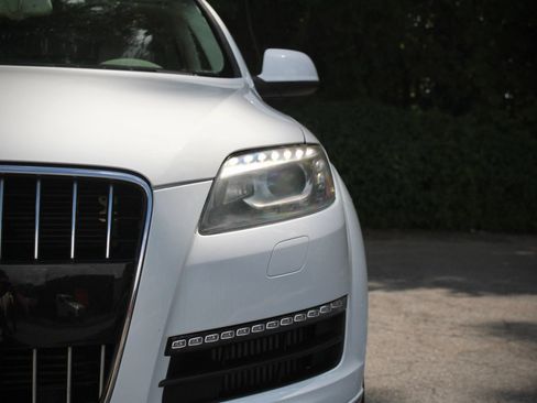 Used 2015 Audi Q7 TDI Premium Plus w/ Premium Plus Package AWD/4WD image 18
