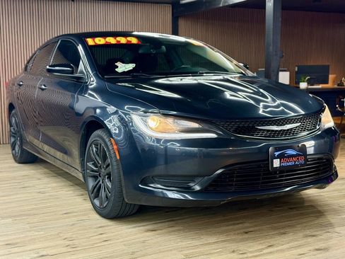 Used 2017 Chrysler 200 LX FWD image 3