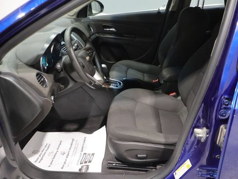 Used 2012 Chevrolet Cruze LT w/ All-Star Edition FWD image 11