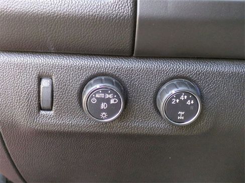 Certified 2016 Chevrolet Colorado LT w/ Luxury Package, Chrome image 17