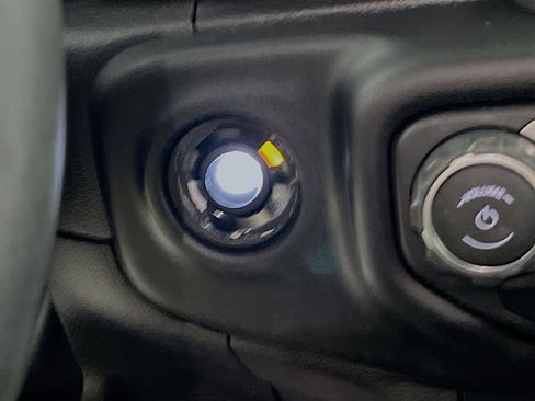 Used 2023 Jeep Wrangler Unlimited image 22