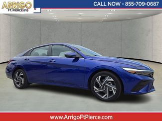 Used 2025 Hyundai Elantra Limited video 1