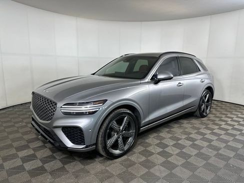 Used 2023 Genesis GV70 2.5T Sport Prestige w/ Sport Prestige Package image 7