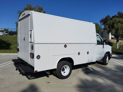 New 2026 Ford E-350 and Econoline 350 Super Duty w/ Power Equipment Group image 32