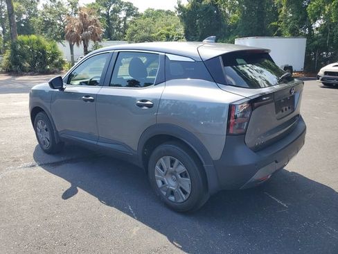 Used 2025 Nissan Kicks S FWD image 4