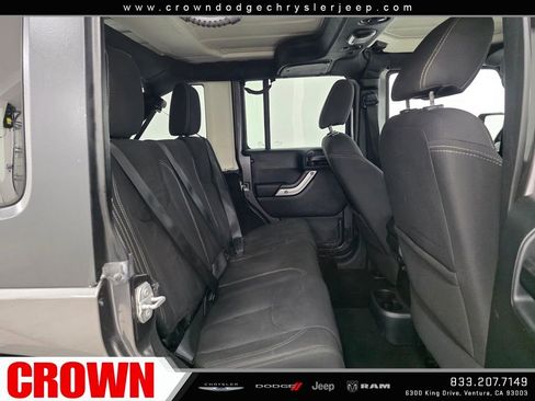 Used 2016 Jeep Wrangler Unlimited Sahara w/ Connectivity Group image 14