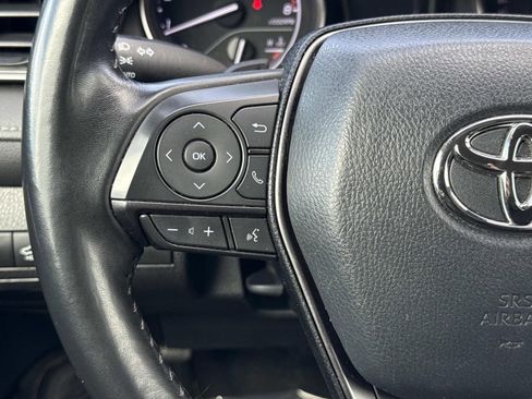 Used 2024 Toyota Camry SE image 14