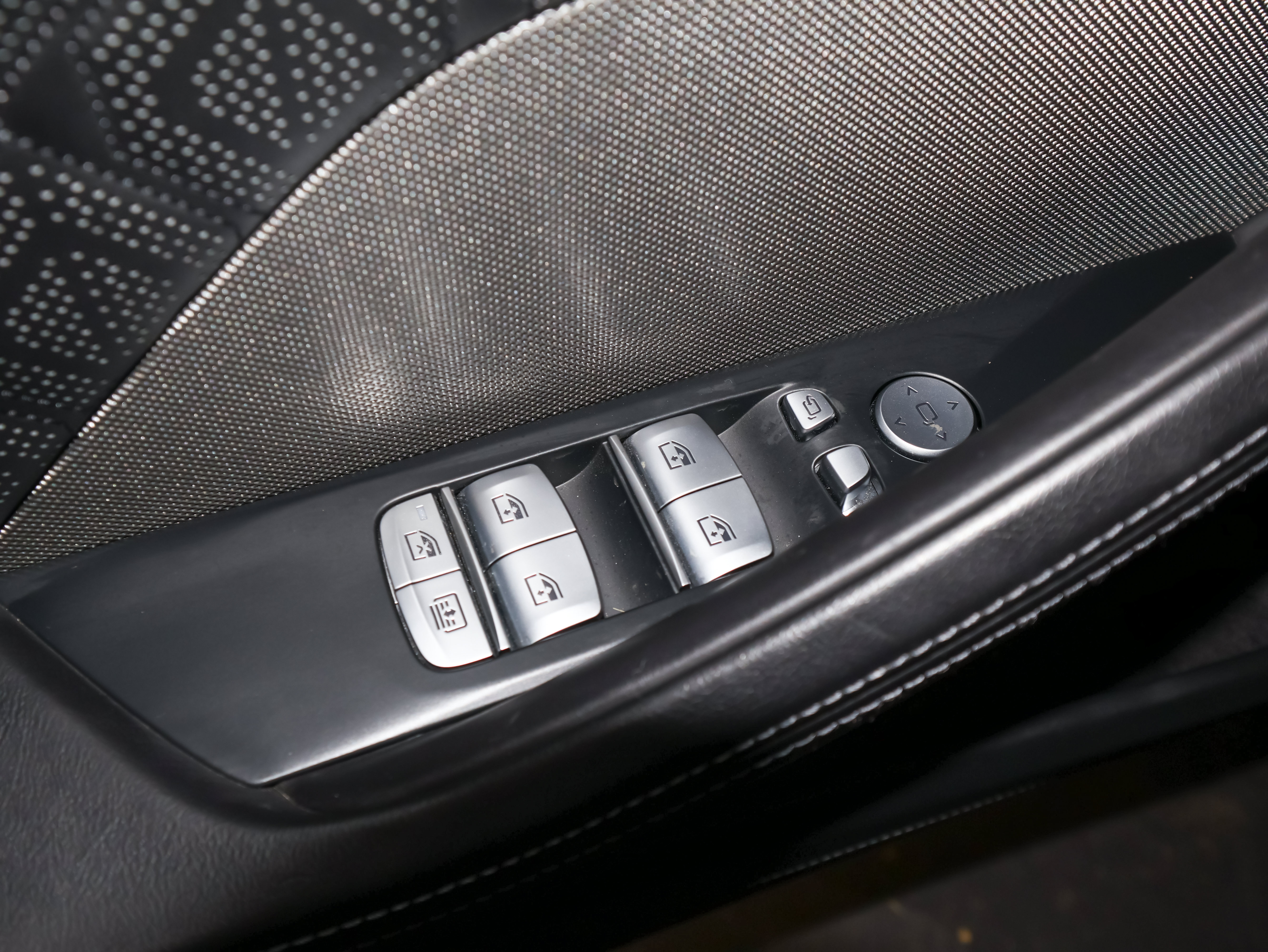 Used 2023 BMW M8 Gran Coupe xDrive Competition w/ M Carbon Exterior Package AWD/4WD image 20