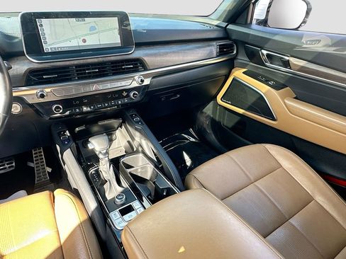 Certified 2021 Kia Telluride SX w/ Towing Package FWD image 25