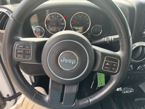 Used 2014 Jeep Wrangler Sahara w/ Connectivity Group image 12