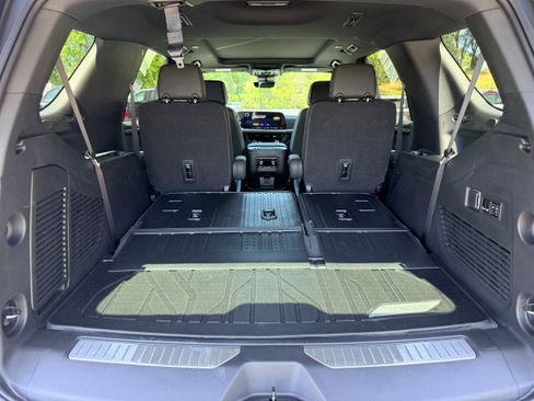 New 2026 Chevrolet Tahoe High Country AWD/4WD image 8