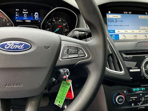 Used 2018 Ford Focus SEL FWD image 15