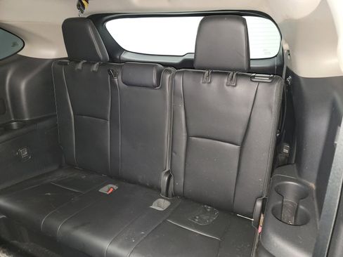 Used 2020 Toyota Highlander Platinum image 34