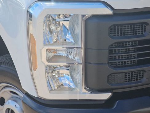 New 2026 Ford F250 XL w/ FX4 Off-Road Package image 35