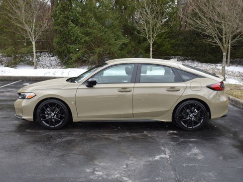 Used 2026 Honda Civic Sport image 4