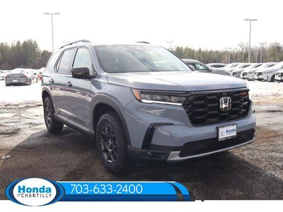 New 2025 Honda Pilot TrailSport