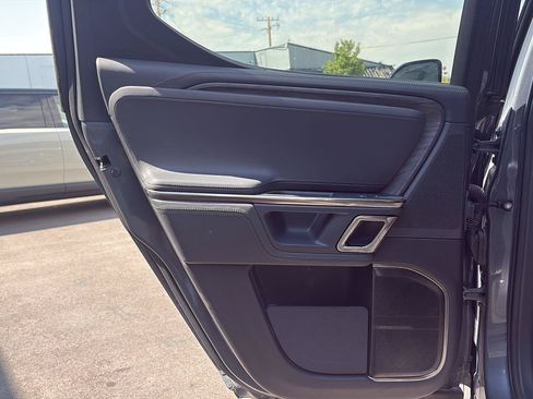 Used 2022 Rivian R1T Adventure AWD/4WD image 17