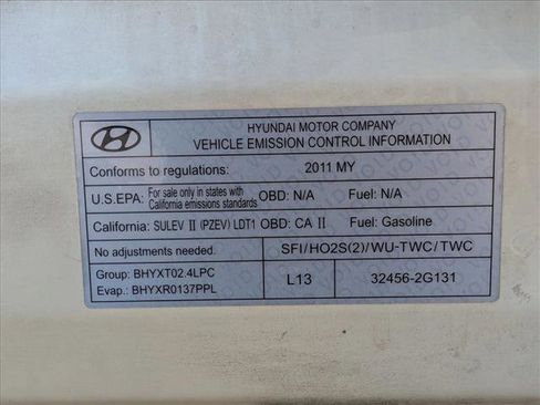 Used 2011 Hyundai Tucson GLS image 22