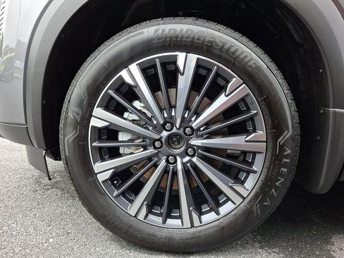 New 2026 Nissan Pathfinder Platinum AWD/4WD image 4