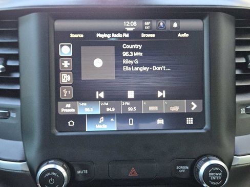 Used 2022 RAM 1500 Lone Star image 18