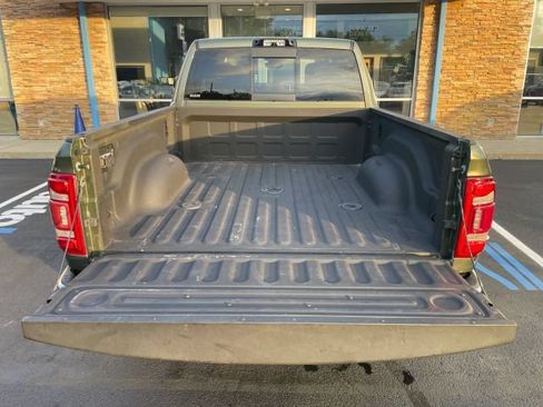 Used 2022 RAM 2500 Big Horn w/ Level B Equipment Group AWD/4WD image 43