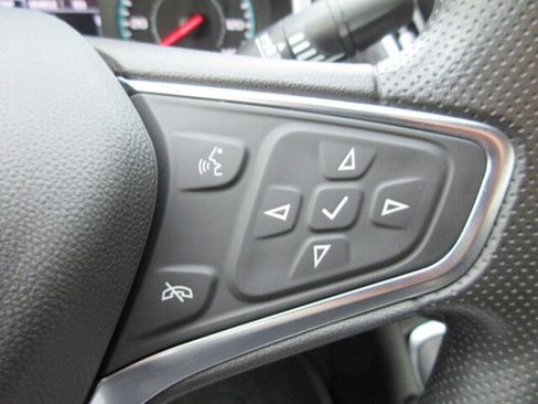 Used 2024 Chevrolet Malibu LT image 17