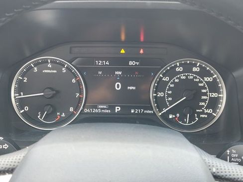 Used 2024 Mitsubishi Outlander AWD image 11