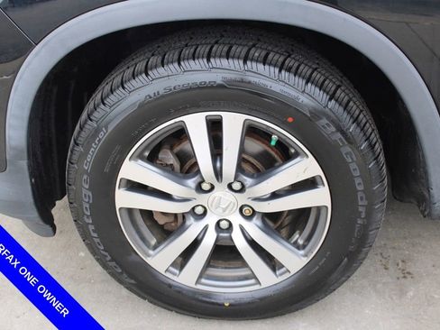 Used 2017 Honda Pilot EX image 11