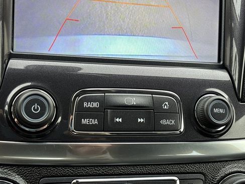 Used 2016 Chevrolet Impala LT w/ Convenience Package image 27