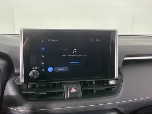 Used 2025 Toyota RAV4 XLE image 7