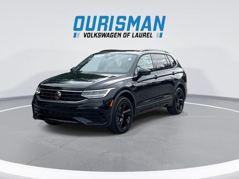 Used 2023 Volkswagen Tiguan SE R-Line FWD image 4