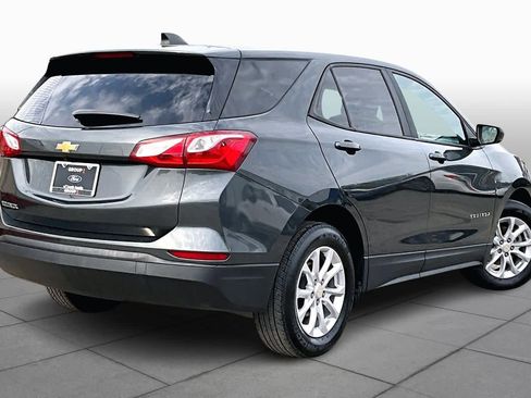 Used 2020 Chevrolet Equinox LS w/ LS Convenience Package image 12