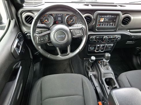 Used 2022 Jeep Gladiator Sport AWD/4WD image 11