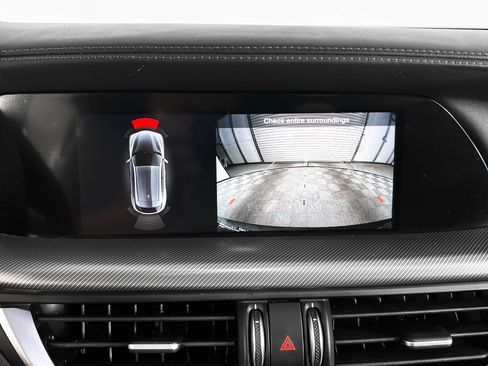 Used 2024 Alfa Romeo Stelvio Ti image 28