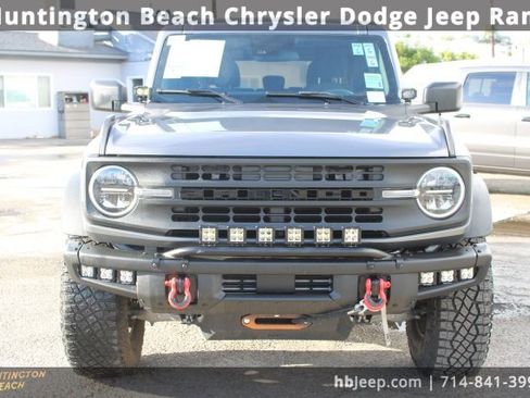 Used 2021 Ford Bronco 4-Door w/ Sasquatch Package image 2
