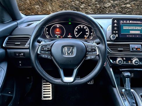 Used 2018 Honda Accord Sport image 5