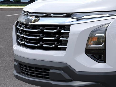 New 2026 Chevrolet Equinox LT FWD image 13