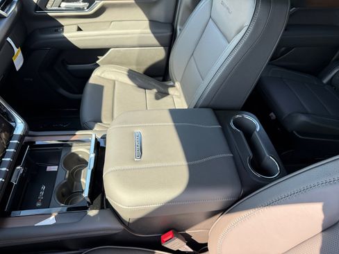 New 2026 GMC Yukon XL Denali w/ Sun & Power Step Package image 14