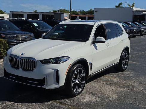 Used 2024 BMW X5 sDrive40i w/ Premium Package image 23