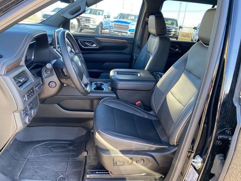 Used 2023 Chevrolet Tahoe Premier AWD/4WD image 11