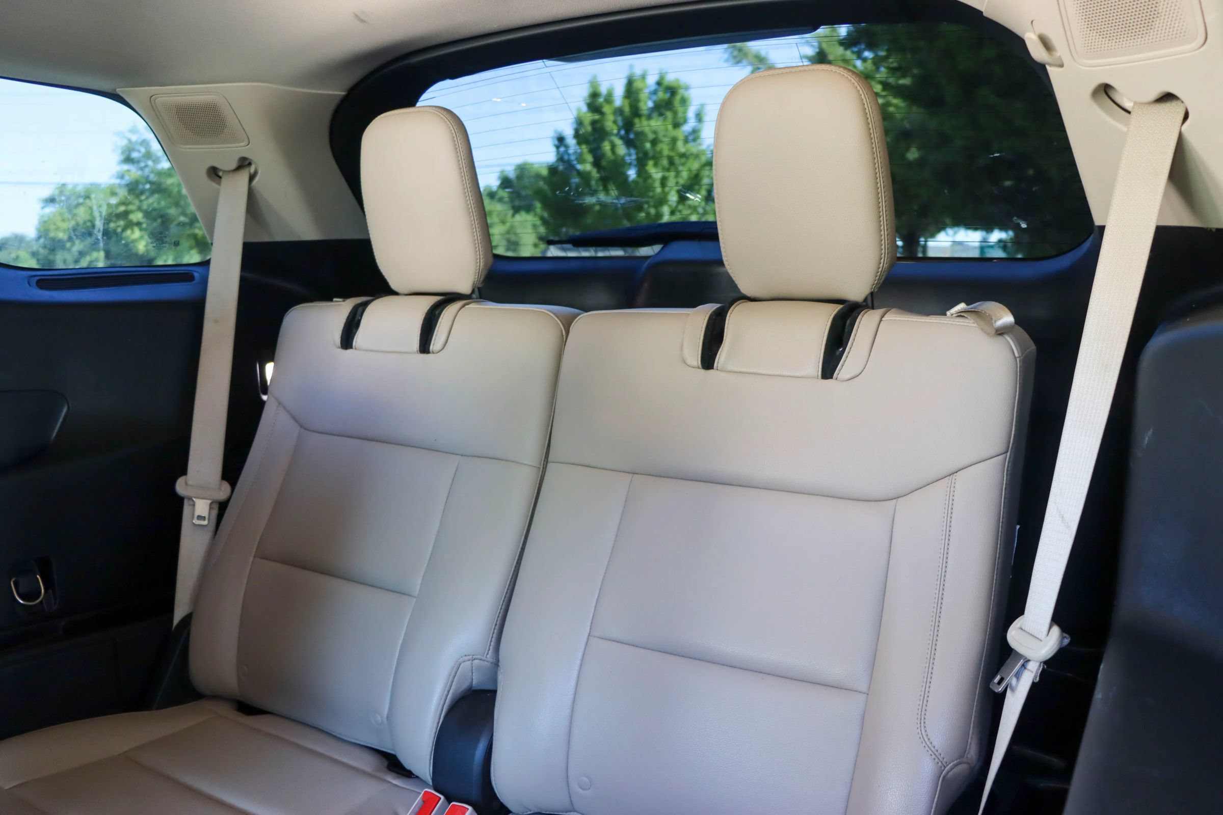 Used 2020 Ford Explorer Limited RWD image 18
