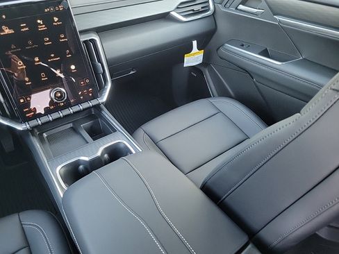 New 2026 GMC Acadia Elevation w/ Elevation Premium Package image 13