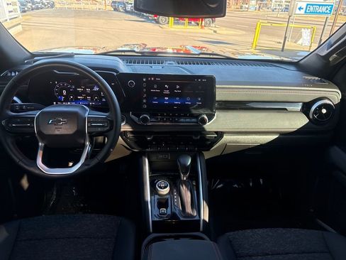 Used 2024 Chevrolet Colorado Z71 w/ Z71 Convenience Package 2 image 12