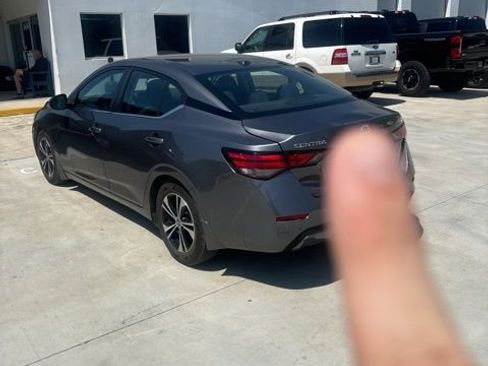 Used 2020 Nissan Sentra SV image 5