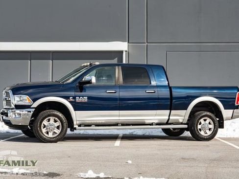 Used 2013 RAM 2500 Laramie w/ Convenience Group image 3