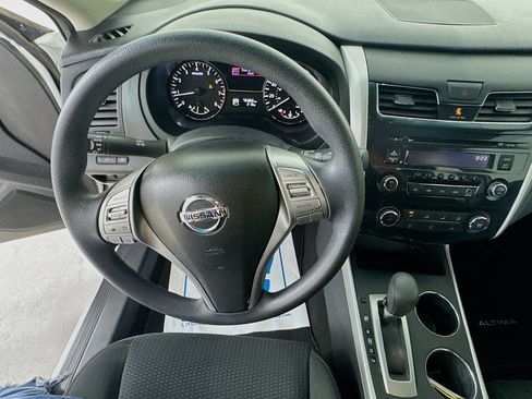 Used 2015 Nissan Altima 2.5 S w/ Power Driver Seat Package FWD image 13