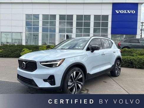 Used 2024 Volvo XC40 B5 Plus w/ Protection Package Premier AWD/4WD image 1