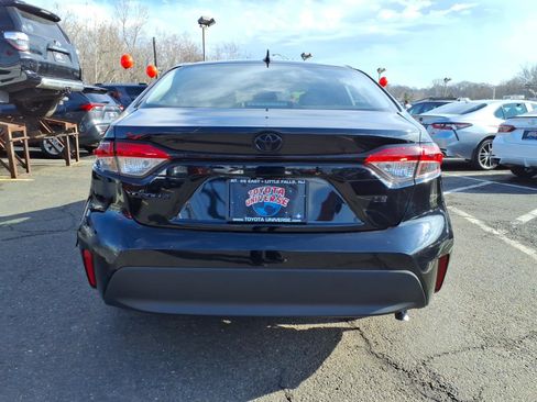 Certified 2024 Toyota Corolla LE image 5