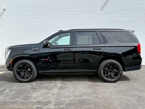 Certified 2025 GMC Yukon AT4 w/ AT4 Premium Package AWD/4WD image 11